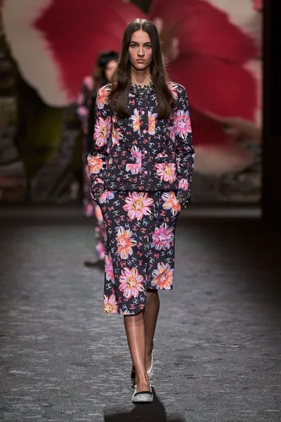 Look 65